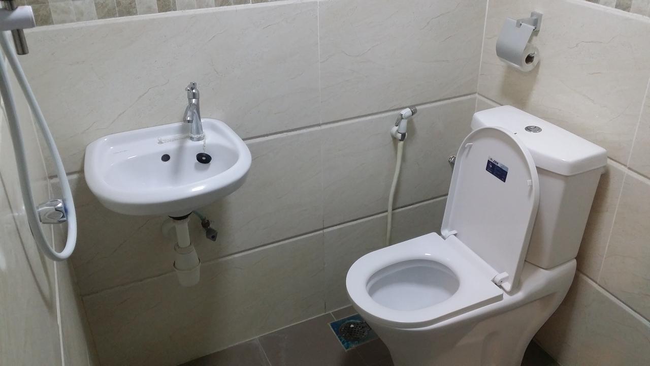 Om Hotel Simpang Ampat  Екстер'єр фото
